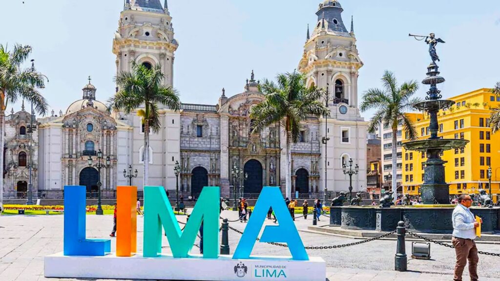 Viajar a Lima
